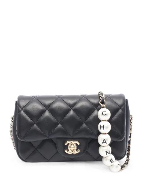 CHANEL Pre-Owned 2019 small flap shoulder bag Black 109609229624000