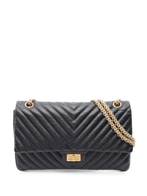 CHANEL Pre-Owned 2016-2017 2.55 Chevron V-stitch shoulder bag Black 109680723143174