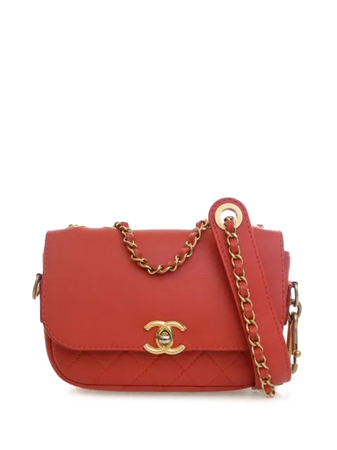 CHANEL Pre-Owned 2019 Quilted Calfskin Multi Pouching Flap and Coin Purse crossbody bag Red RBYMPRRRHRGAEBWZ