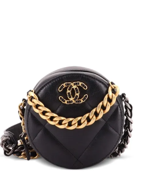 CHANEL Pre-Owned 19 Round with Chain Quilted Leather clutch bag Black CF1TKMABTM7EFBK0
