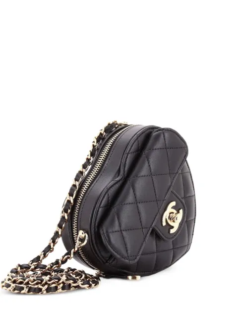 CHANEL Pre-Owned CC in Love Heart Clutch with Chain Quilted Lambskin crossbody bag Black A2ZIOBJDP6U16JPJ