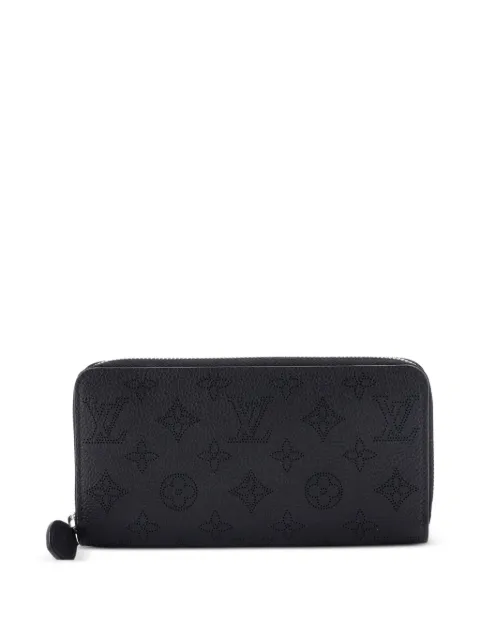 Louis Vuitton Pre-Owned Zippy Wallet Mahina Leather small wallets Black RXI8TBHD3PWPAG55