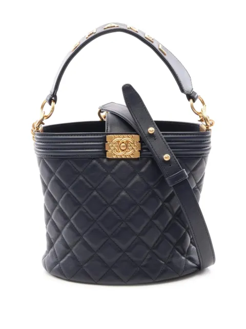 CHANEL Pre-Owned 2020 Quilted Lambskin Boy Bucket Bag satchel Blue WEI0SFG764WCGKF8