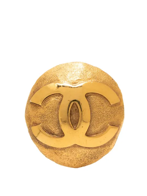 CHANEL Pre-Owned 1980-1990 CC Gold Plated Round Brooch costume brooch Gold L0XU387CEDWOW5C4