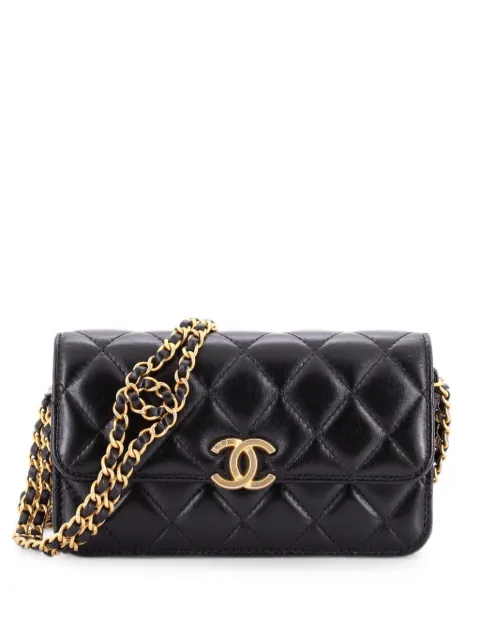 CHANEL Pre-Owned CC Woven Flap Phone Holder with Chain Quilted Shiny Lambskin shoulder bag Black C98ZOTTXAE75UQWX