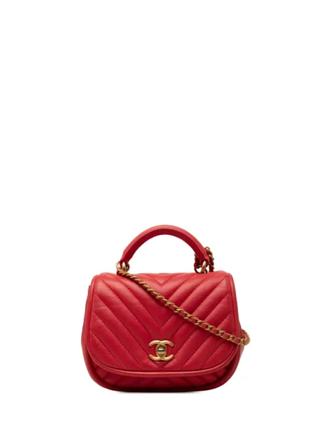 CHANEL Pre-Owned 2017-2018 Mini CC Chevron Lambskin Reversed Round Flap satchel Red 8TXG36OJULNOJ8N3