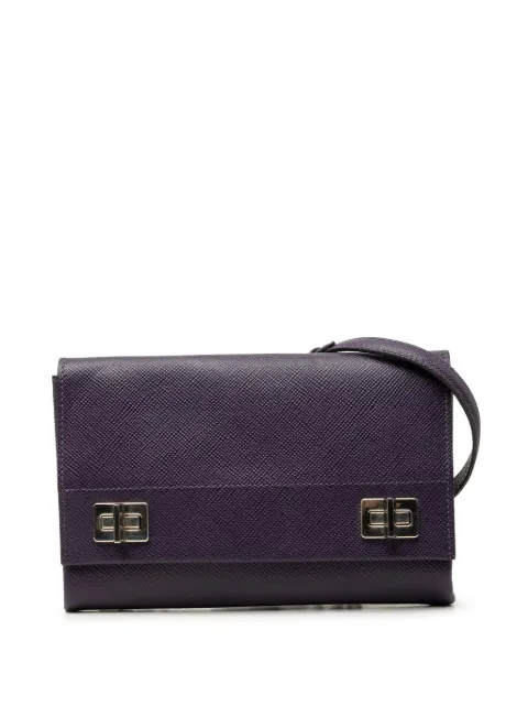 Prada Pre-Owned 2013-2026 Saffiano Cuir Twist Lock Chain Flap crossbody bag Purple IKSS3LDGXLS4H66O