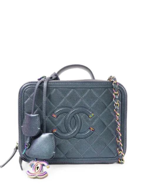 CHANEL Pre-Owned medium CC Filigree quilted cross body bag Blue AP3343