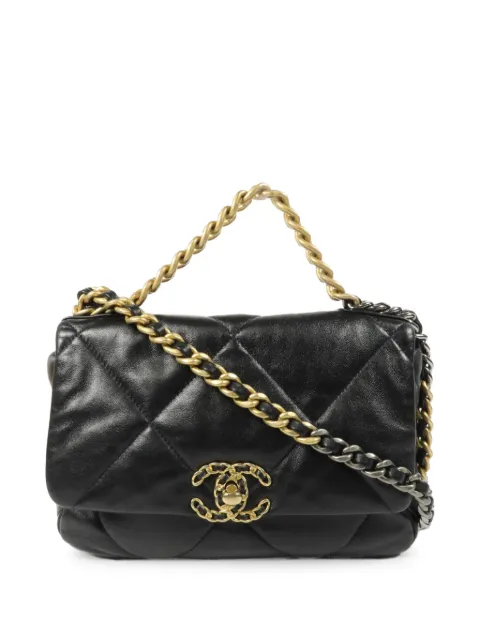 CHANEL Pre-Owned small C19 diamond-quilted shoulder bag Black 30965640