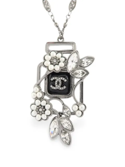 CHANEL Pre-Owned No5 perfume bottle CC necklace Silver B22K