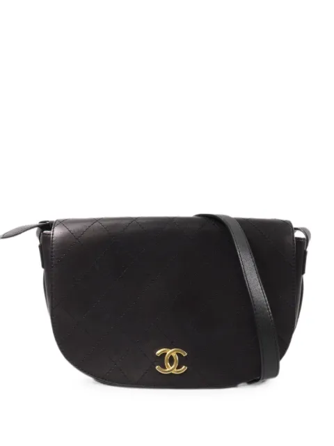 CHANEL Pre-Owned CC diamond-quilted messenger bag Black 24032547