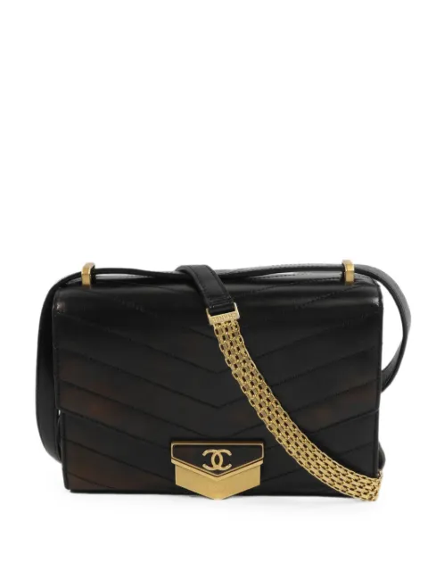CHANEL Pre-Owned Chevron CC Medal flap satchel bag Black 26210179