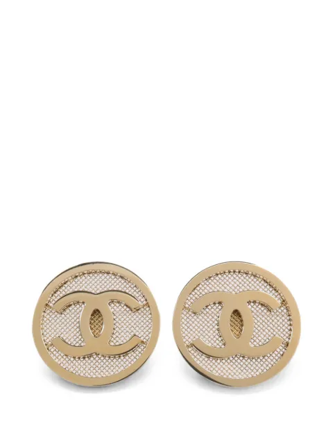 CHANEL Pre-Owned CC logo mesh stud earrings Gold A17A