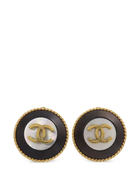 CHANEL Pre-Owned CC wood clip-on earrings Gold 95P