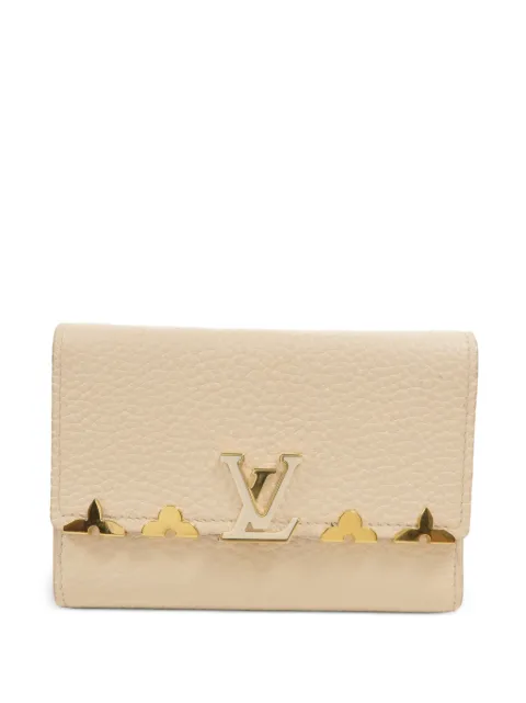 Louis Vuitton Pre-Owned Capucines logo wallet White M11363