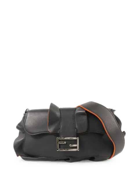 Fendi Pre-Owned Wave Baguette shoulder bag Black 8BR600