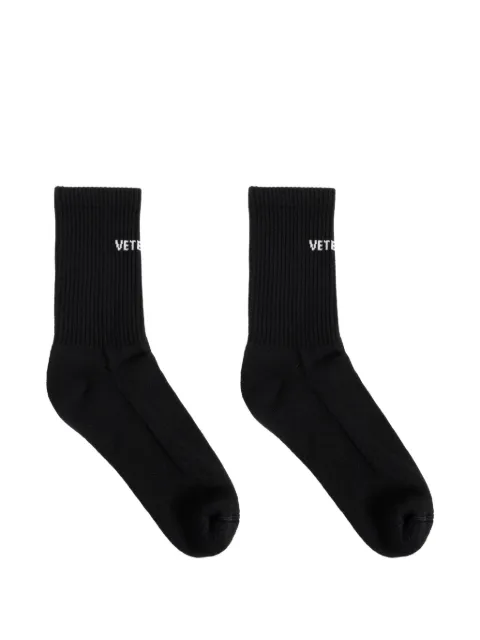 VETEMENTS logo-intarsia socks Black UH27S0300B0