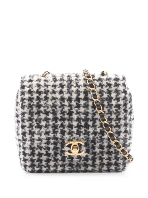 CHANEL Pre-Owned 2021s Matelassé Houndstooth shoulder bag White 1093997P90C6X76