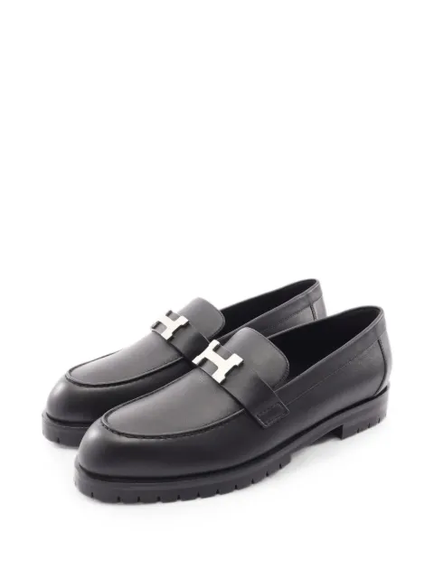 Hermès Pre-Owned 2020s Faubourg-H plaque loafers Black 1086543