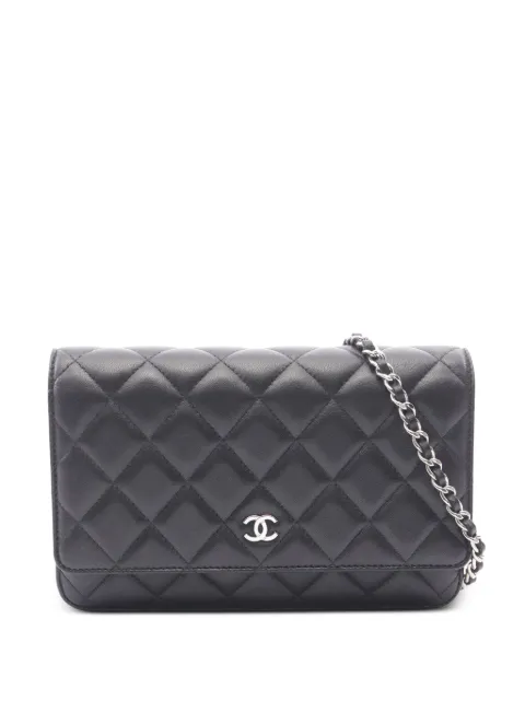 CHANEL Pre-Owned 2010s Matelassé leather chain shoulder bag Black 1093970T76NNL34