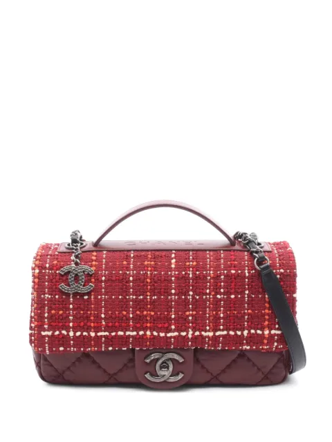 CHANEL Pre-Owned 2016-2017 Airline matelasse shoulder bag Red 109436423439591