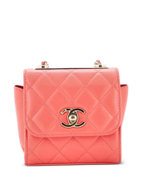 CHANEL Pre-Owned Trendy CC Clutch with Chain Quilted Lambskin Small crossbody bag Pink QIFCVF2FREB9HMFK
