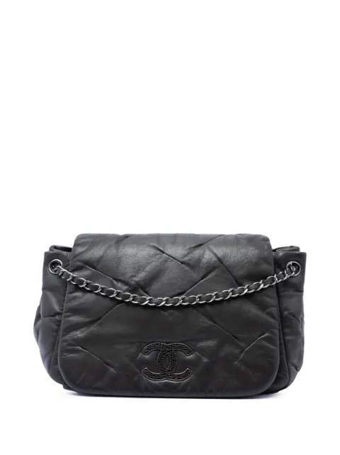 CHANEL Pre-Owned 2010-2011 Iridescent Calfskin Glint Accordion Flap crossbody bag Black PSWA6YQVZY7O3IL6