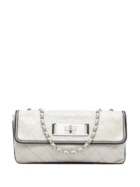 CHANEL Pre-Owned 2008-2009 Quilted Aged Lambskin Reissue 2.55 East West Flap shoulder bag White PXDG4F1PQVB3INSK