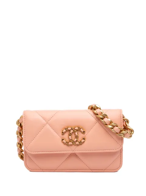 CHANEL Pre-Owned 2021 Quilted Lambskin 19 Wallet on Chain satchel Pink JEFZ6QITRW70NZ5I