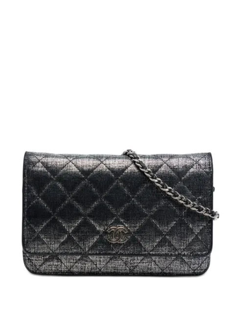 CHANEL Pre-Owned 2014 CC Quilted Metallic Fabric Wallet On Chain crossbody bag Grey R6XEELELCHHG6QZ5