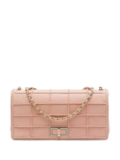 CHANEL Pre-Owned 2016-2017 Chocolate Bar Lambskin Reissue 2.55 Flap crossbody bag Pink WRQS2QUWQ1N1YW8Z