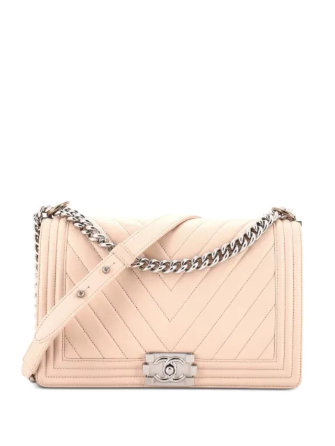 CHANEL Pre-Owned Boy Flap Bag Chevron Calfskin New Medium shoulder bag Neutrals XA1YYQX31L3MR7VH