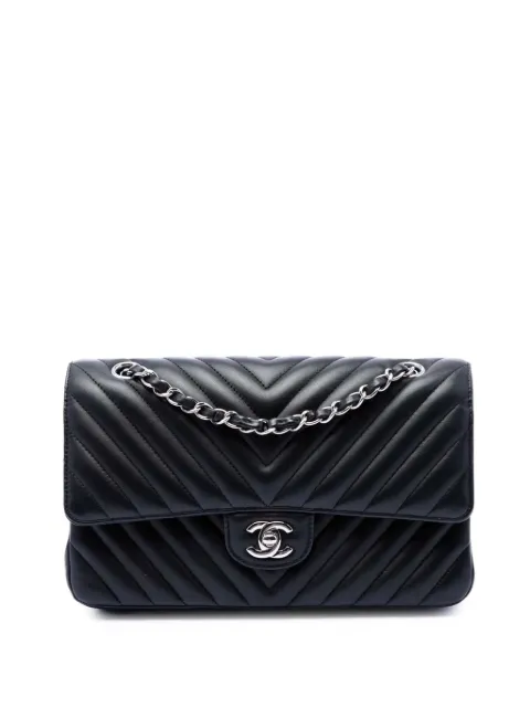 CHANEL Pre-Owned 2016-2017 Medium Classic Chevron Lambskin Double Flap shoulder bag Black RDU6UZB3K9WF1693
