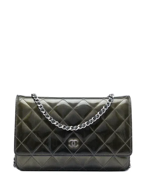 CHANEL Pre-Owned 2012-2013 CC Quilted Striated Metallic Patent Wallet on Chain crossbody bag Green L1MKZR6HNDAQNIUO