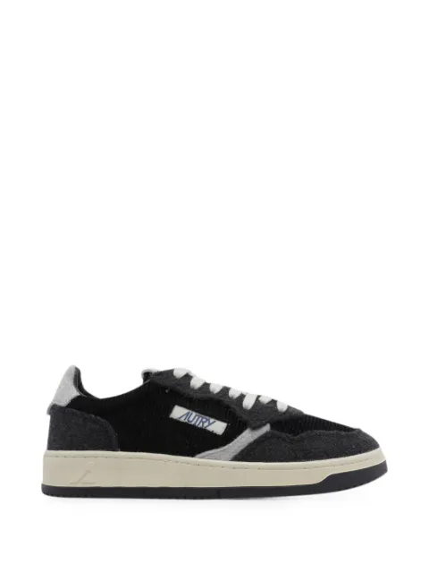 Autry Medalist low sneakers Black AULMV102
