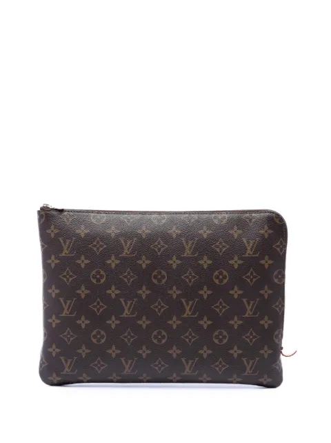 Louis Vuitton Pre-Owned 2017 Monogram Etui Voyage MM clutch bag Brown TUI14VG1BBCWF1PQ