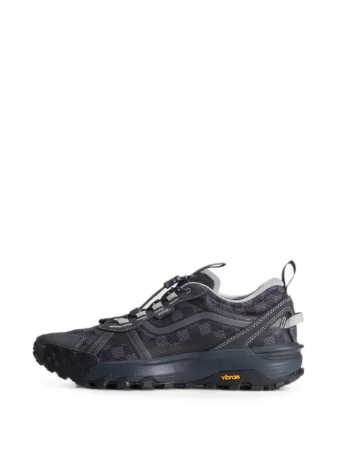 Vans checkerboard-pattern Vibram-sole sneakers Black VN000EANGR61