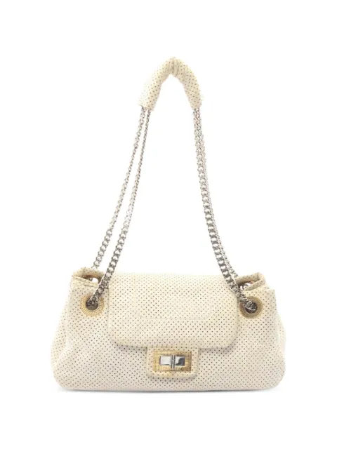 CHANEL Pre-Owned 2008-2009 2.55 leather shoulder bag White 108987612074055