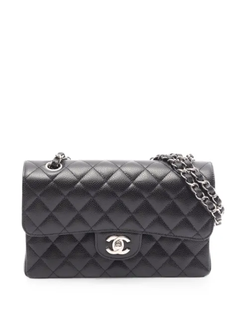 CHANEL Pre-Owned 2020-2021 Matelassé flap leather shoulder bag Black 109213030507971