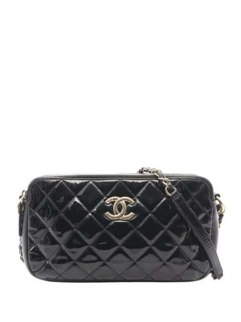CHANEL Pre-Owned 2014-2015 Patent CC Crown Double Zip crossbody bag Black MJ5W7GCAZ8GB1GUP