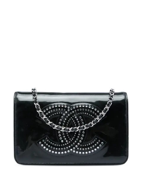 CHANEL Pre-Owned 2009-2010 CC Patent Strass Embellished Wallet On Chain crossbody bag Black GCXCQQYIGOXL6S3B