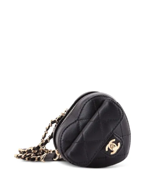 CHANEL Pre-Owned CC in Love Heart Chain Necklace Zip Coin Purse Quilted Lambskin clutch bag Black MHPO2QOV2RVJA22X