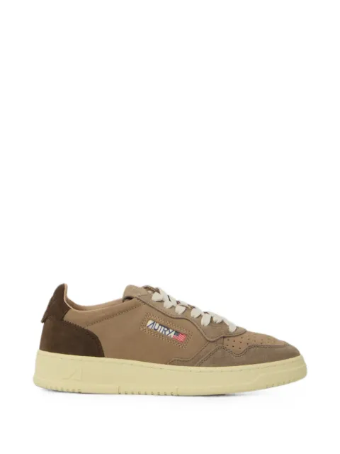 Autry Medalist Low-top sneakers Brown AULMTS41