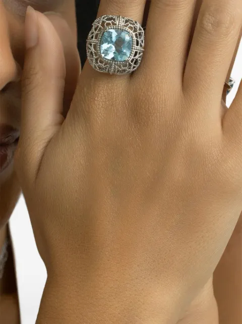 Lisa Nik textured blue-topaz ring Silver TWCSBTRGW
