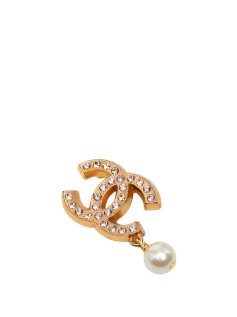 CHANEL Pre-Owned 2002 CC Gold Plated Strass and Faux Pearl Drop Brooch costume brooch Gold BV2IFFFRJZAD8AHF