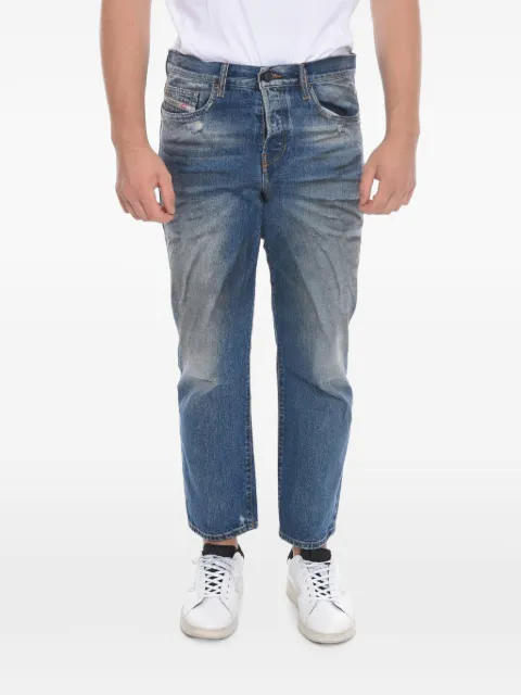 Diesel distressed 2020 jeans D-Viker with délavé effect Blue A05157007D101