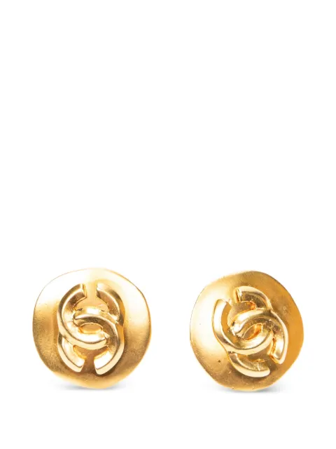 CHANEL Pre-Owned round clip-on earrings Gold 96P