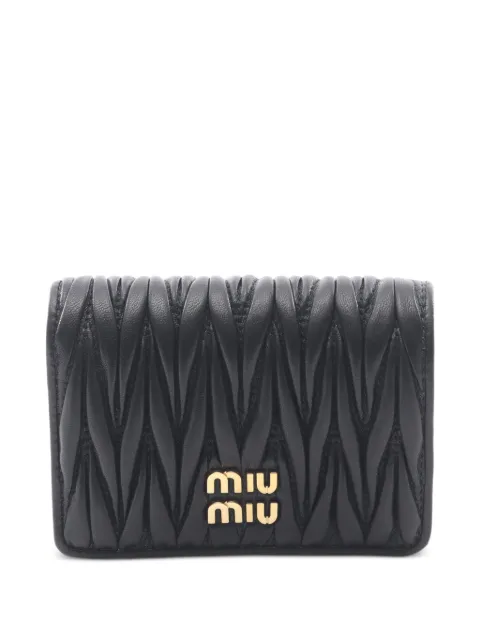 Miu Miu Pre-Owned 2020s Matelassé bi-fold wallet Black 1089210