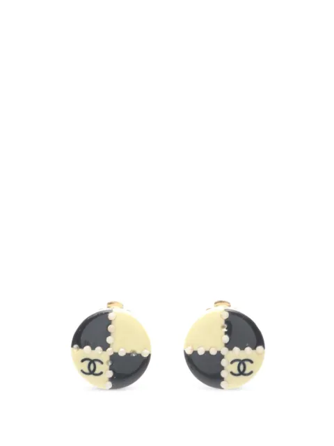 CHANEL Pre-Owned 2002 Coco Mark clip-on earrings Black 108468102A