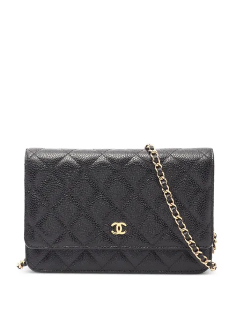 CHANEL Pre-Owned 2019 Matelassé Caviar chain wallet bag Black 1088489